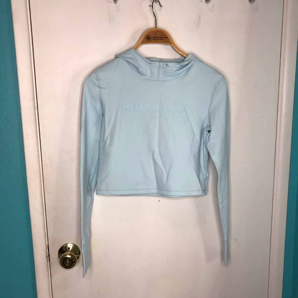 Buff bunny cropped long sleeves hooded pullover